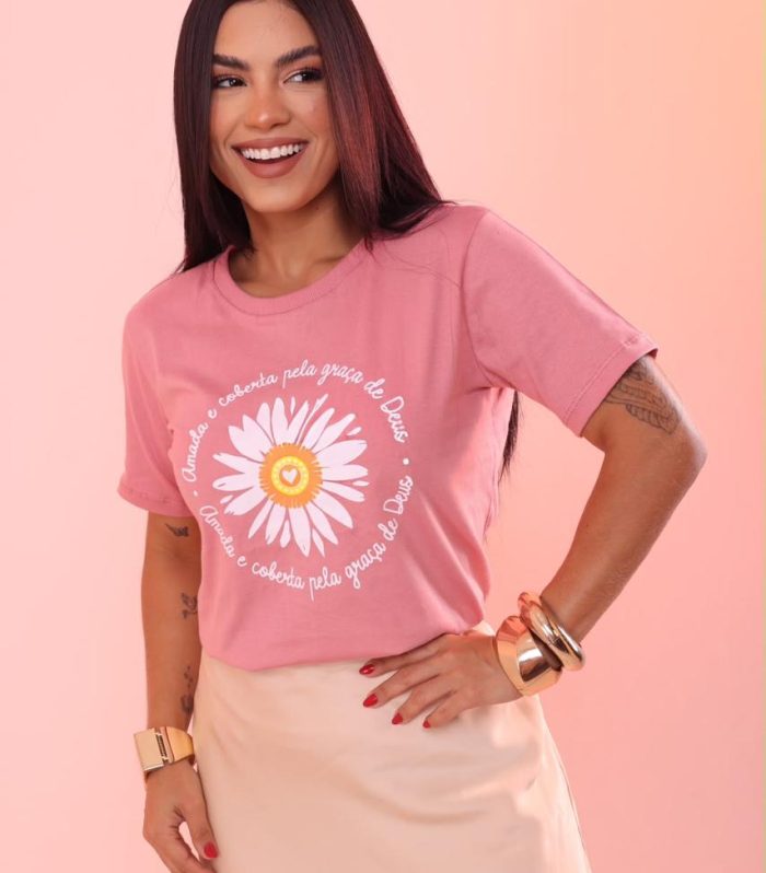 T.shirt Coberta pela Graça